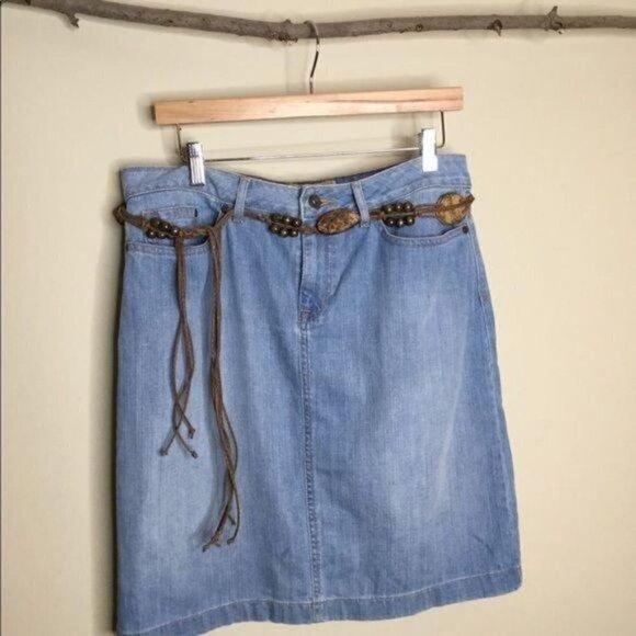 𝅺LL Bean Favorite Fit - Straight Jean Skirt - Picture 5 of 7